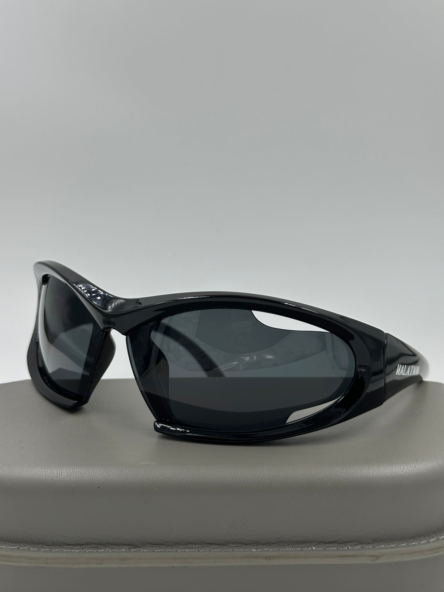 Titan - Sunglass